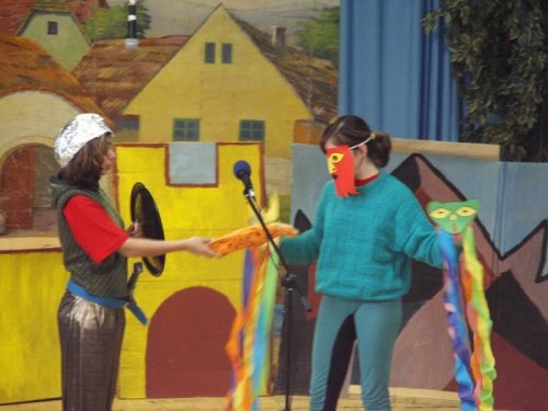 Hraje celá dědina aneb S veselou myslí na nesmysly. - 18.3.2006